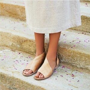 Free People Mont Blanc d'Orsay Booties Tan Leather Flat Sandals Size 39.5 New